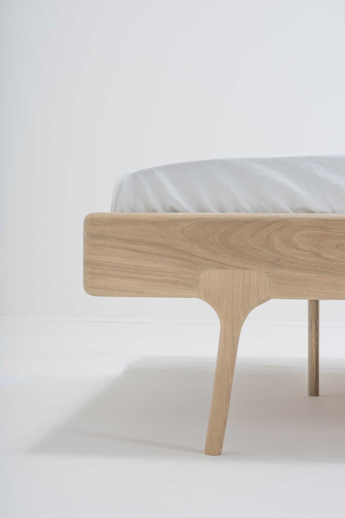 Fawn bed 140x200 whitewash deep frame, cotton webbing white