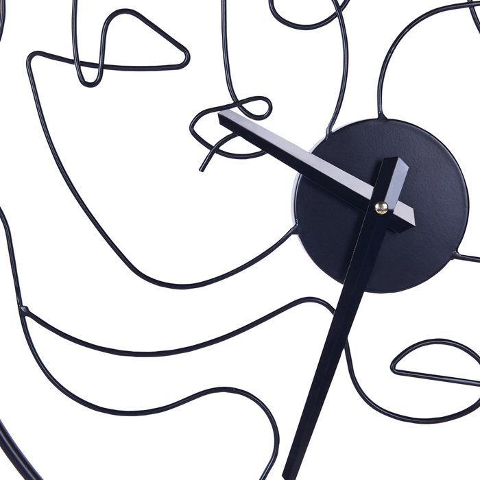 Beliani - MENTON - Wandklok - Zwart - Ijzer