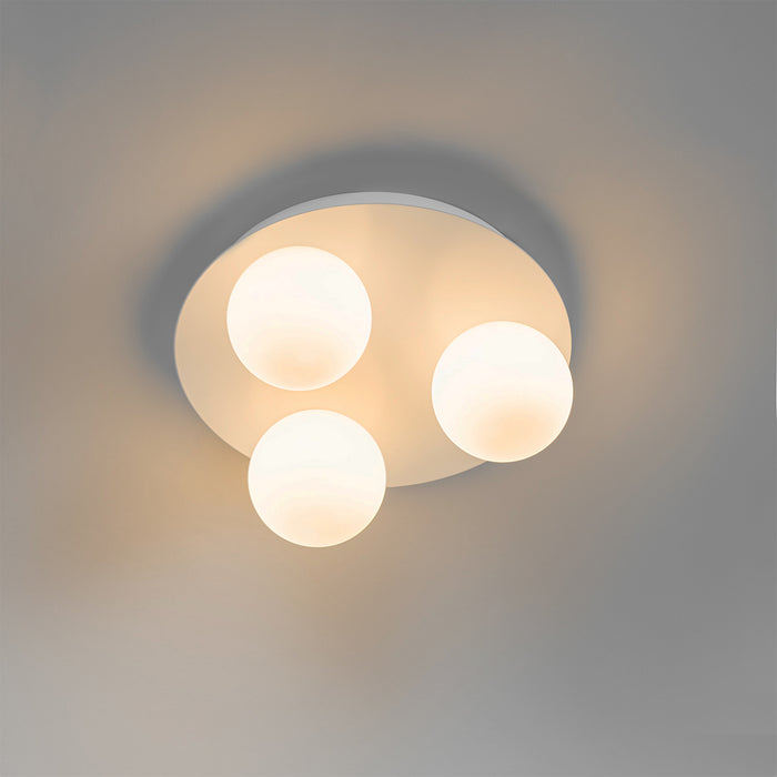 QAZQA Moderne badkamer plafondlamp wit 3-lichts - Cederic