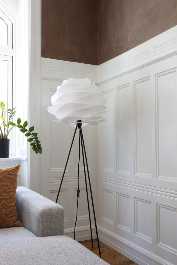 Umage Carmina Medium vloerlamp white - met vloer tripod zwart - Ø 48