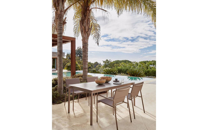 Kave Home - Tirsa set van 2 waterhyacint en cement centreerstukken