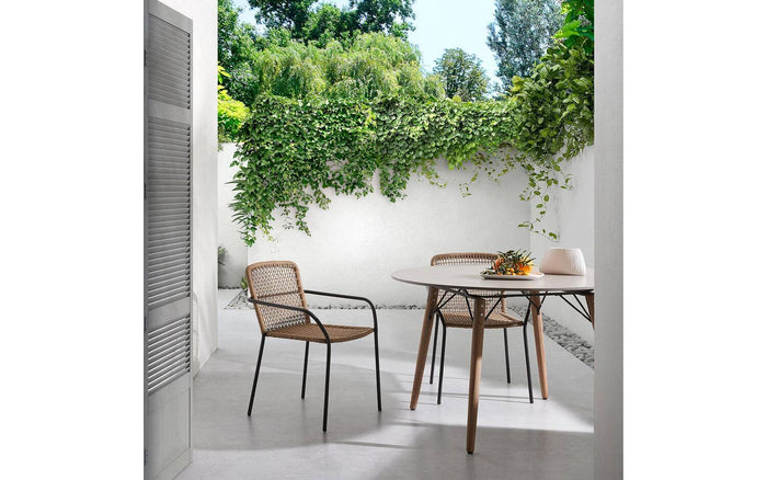 Kave Home - Ellen stoel van beige touw en gegalvaniseerd staal