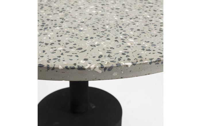 Kave Home - Delano grijs terrazzo bijzettafeltje met zwart stalen