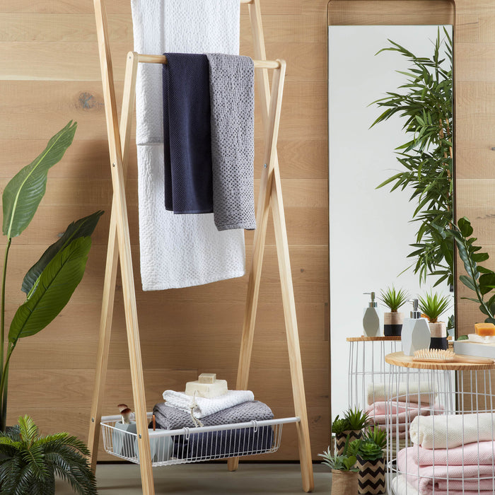 Kave Home - Kleine Kunstpalm in raffia pot