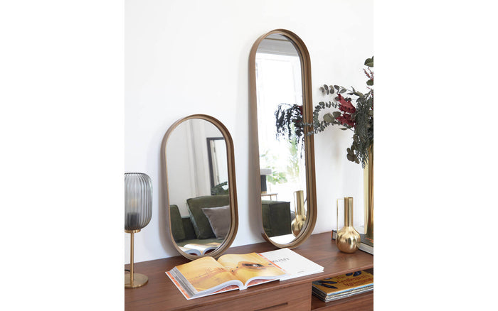 Kave Home - Wandspiegel Tiare van goudkleurig metaal 31 x 61,5 cm