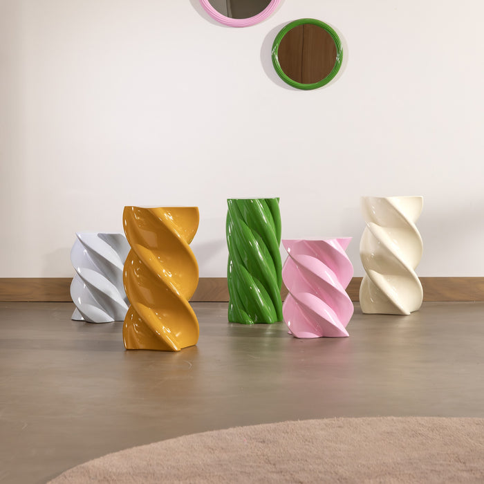&k amsterdam Pillar Marshmallow Bijzettafel H 54 cm - Oker