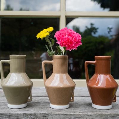 Return to Sender Steenrode vaas met handvat - small
