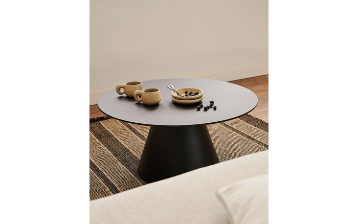 Kave Home - Wilshire salontafel van gehard glas en metaal, mat zwart,