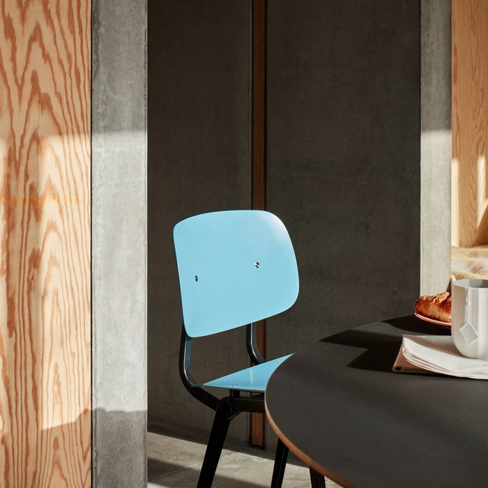 HAY Revolt Eetkamerstoel - Black - Azure Blue