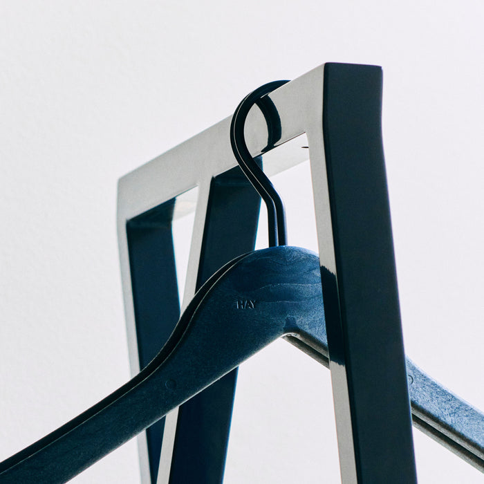 HAY Loop Stand Staande Kapstok M - Blauw