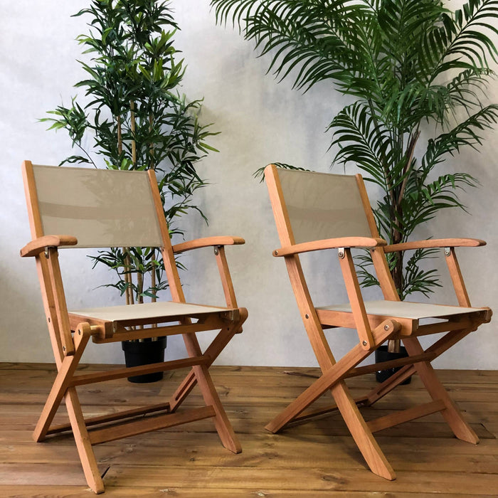 sweeek - Set van twee houten armstoelen