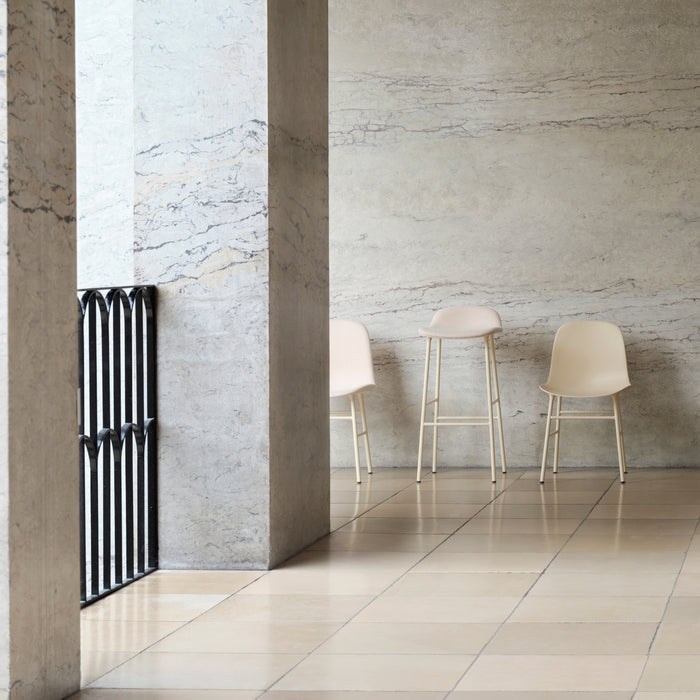 Normann Copenhagen Form Barkruk Low 65 cm - Staal - Crème