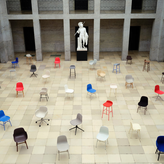 Normann Copenhagen Form Barkruk Low 65 cm - Staal - Bright Red