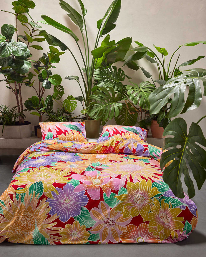 Essenza Flower fling Dekbedovertrek 200 x 220 cm - Happy red