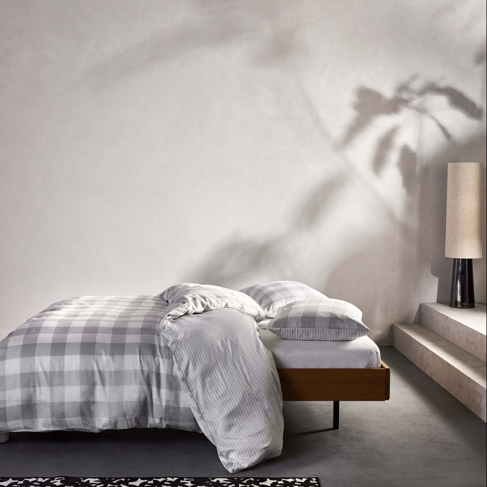Essenza Chess Dekbedovertrek 240 x 220 cm - Grijs