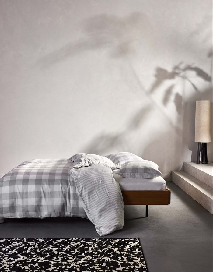 Essenza Chess Dekbedovertrek 240 x 220 cm - Grijs