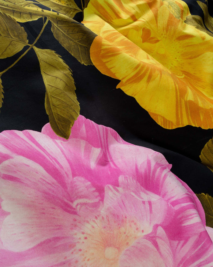 Essenza Bloom with a view Dekbedovertrek 240 x 220 cm - Zwart