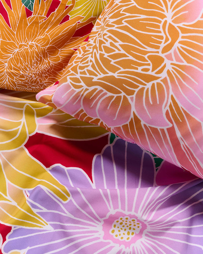 Essenza Flower fling Dekbedovertrek 240 x 220 cm - Happy red