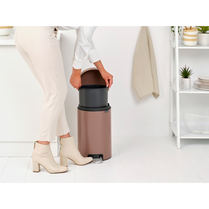 Brabantia NewIcon Pedaalemmer 12 L - Satin Taupe