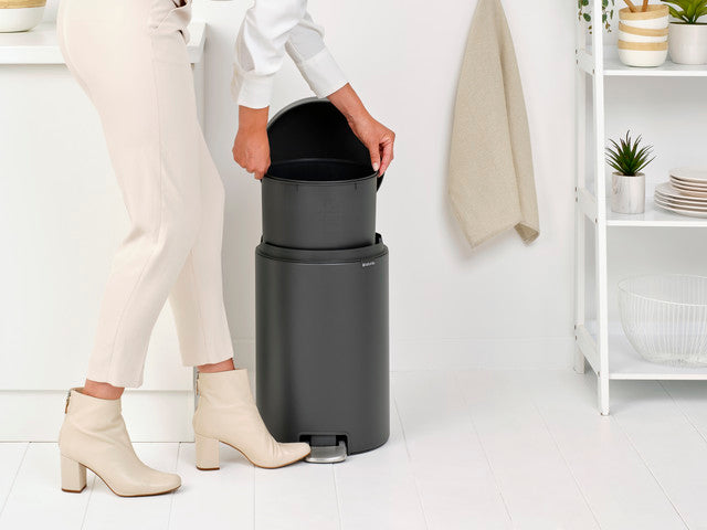 Brabantia NewIcon Pedaalemmer 20 L - Mineral Infinite Grey