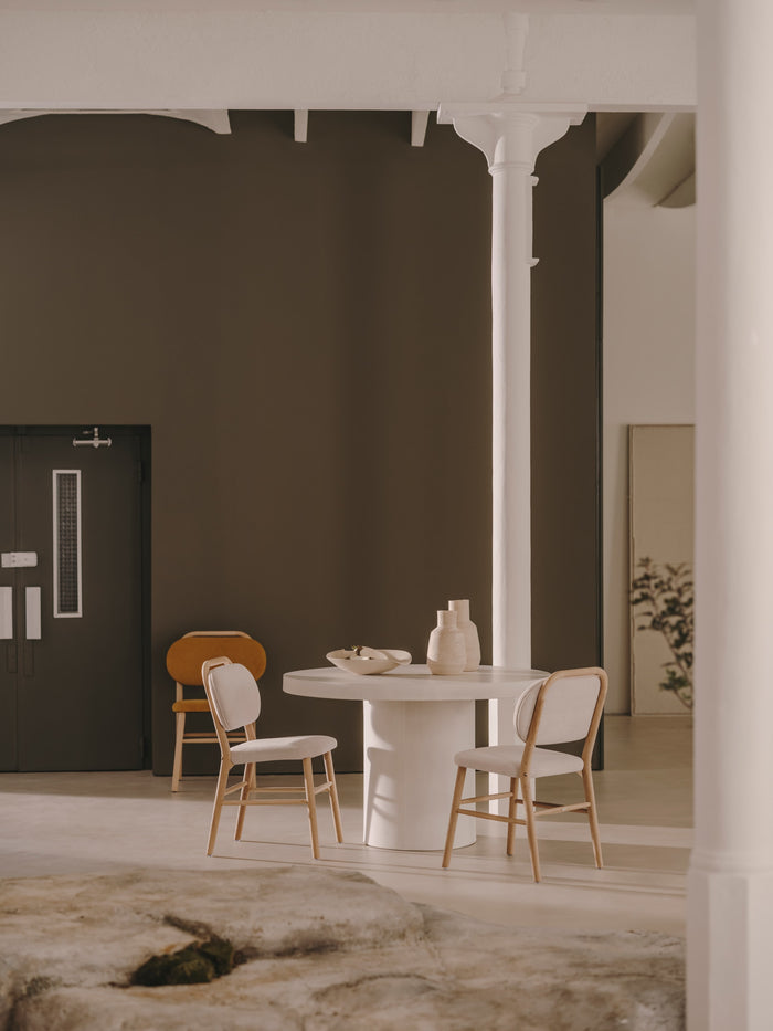 Kave Home - Aiguablava ronde tafel in wit cement, Ø 90 cm