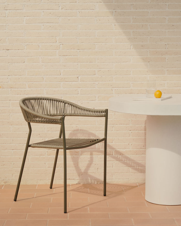 Kave Home - Futadera buitenstoel in groen synthetisch touw en staal