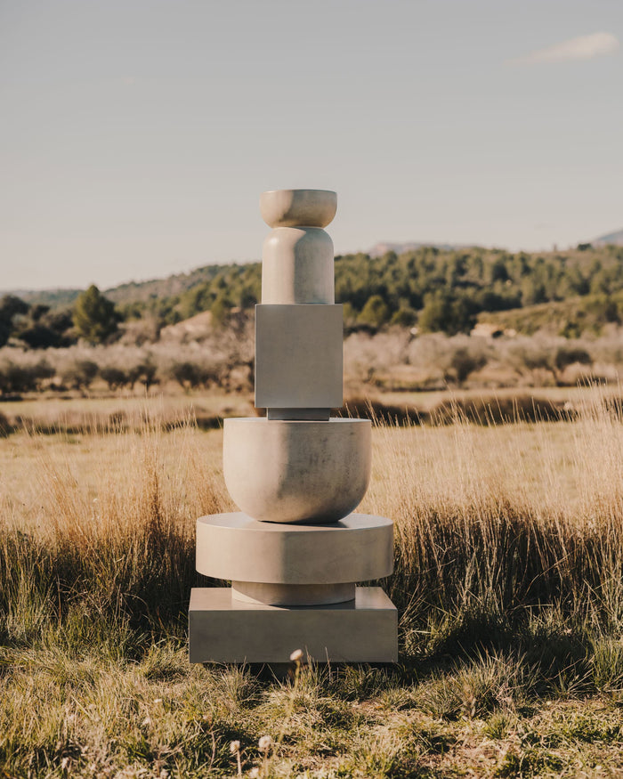 Kave Home - Rustella salontafel in cement 35 x 35 cm