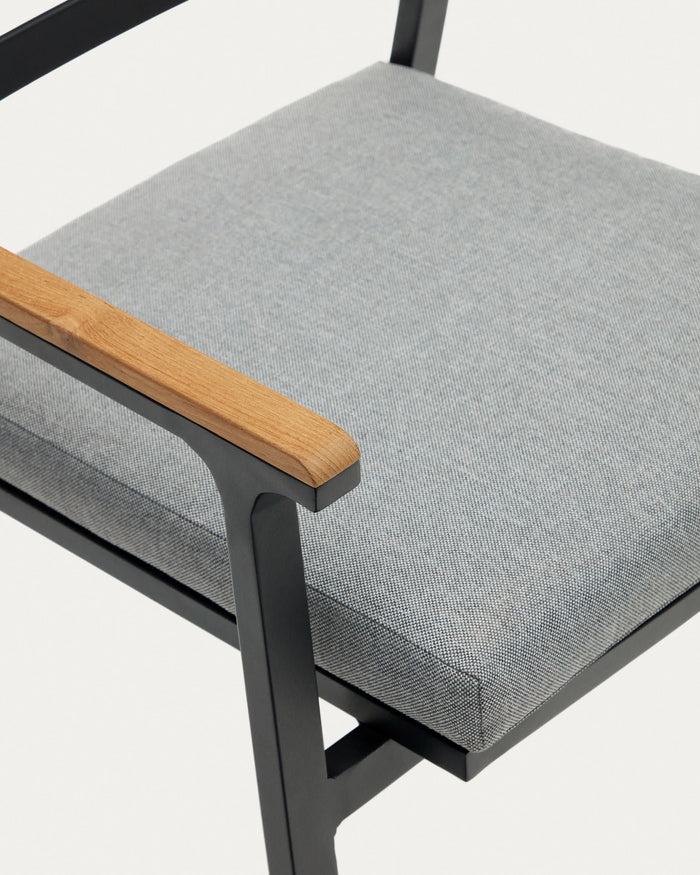 Kave Home - Bona aluminium tuinstoel met zwarte afwerking en massief