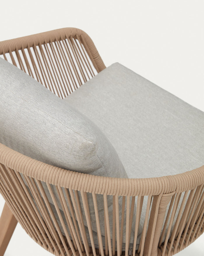 Kave Home - Portalo stoel met beige touw en massieve acaciahouten