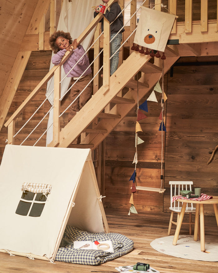 Kave Home - Veelkleurige Zelda-slinger van 100% katoenmet vlaggetjes
