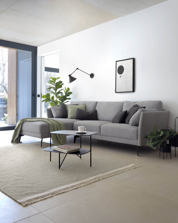 Kave Home - Set van 2 bloempotten Mash met een zwarte metalen