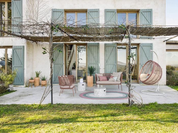 Kave Home - 2-zitsbank Nadin in terracotta touw en van gegalvaniseerd