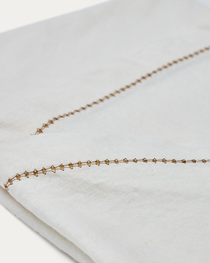 Kave Home - Rond wit Malu-tafelkleed van katoen en linnen met beige