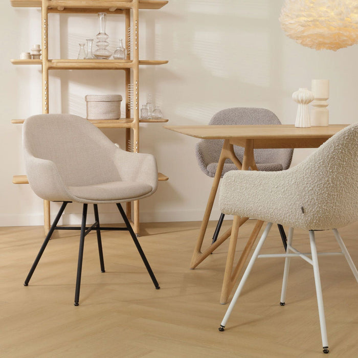 Nolon Noa-Mae Eetkamerstoel Beige - Armleuning - Witte Poten