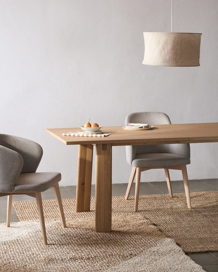 Kave Home - Uitschuifbare tafel Arlen van fineer en massief eikenhout