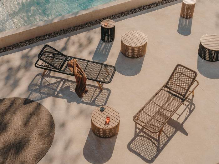 Kave Home - Bijzettafel Dandara van staal, beige touw en massief