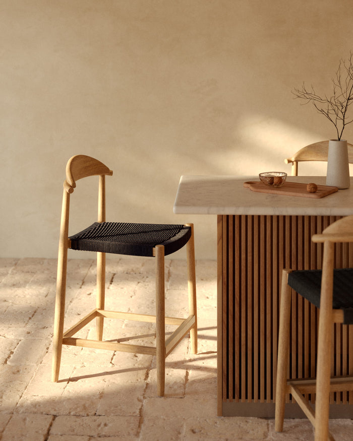 Kave Home - Kruk Nina massief acaciahout natuurlijke afwerking zwarte