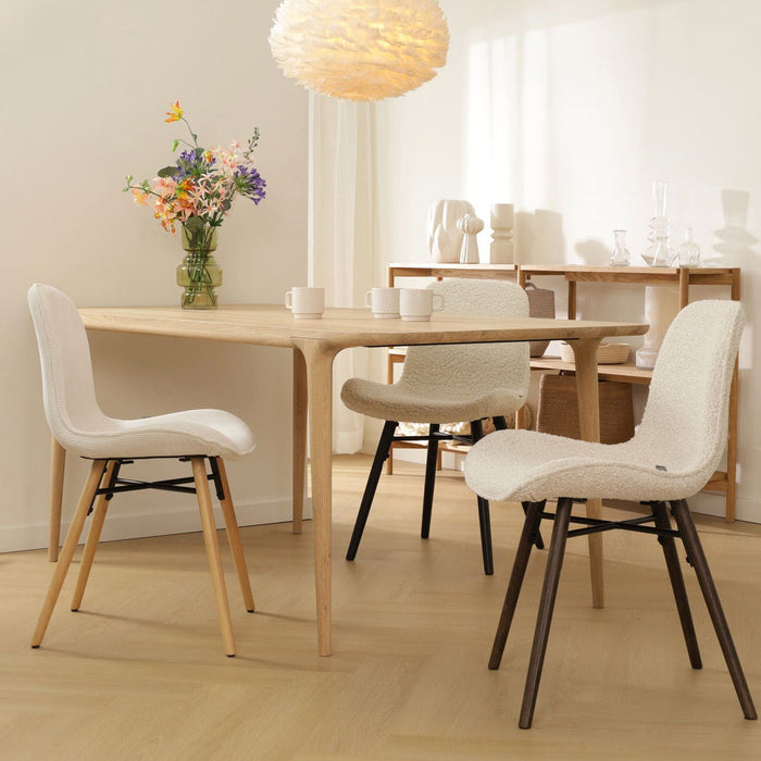 Nolon Nena-Fé Eetkamerstoel Bouclé Beige - Zwarte Houten Poten