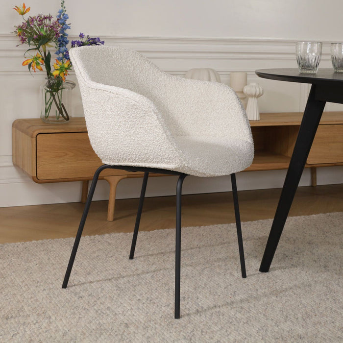 Nolon Nora-Mare Eetkamerstoel Bouclé Beige - Armleuning - Zwarte Poten