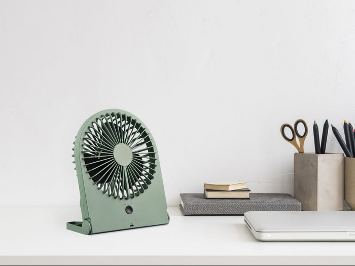 Trio Leuchten Tafelventilator Breezy H 23 cm oplaadbaar pistache groen