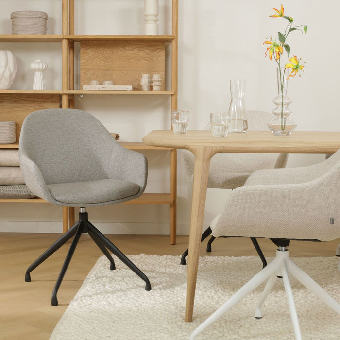 Nolon Nola-Mae Eetkamerstoel Warm Grijs - Draaibaar Zwart Onderstel