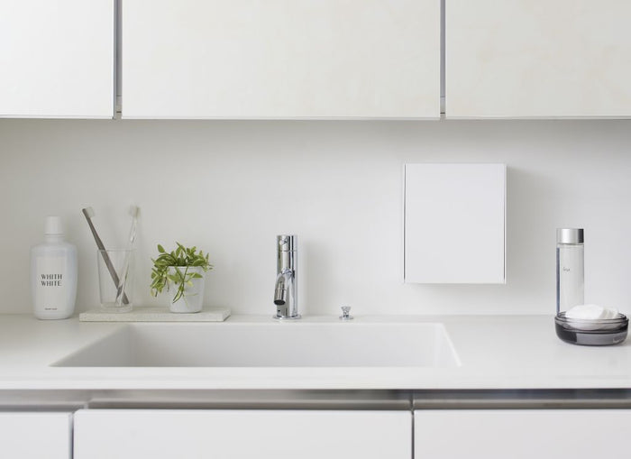 Yamazaki Zelfklevend Badkamer Prullenbakje - Tower - Wit