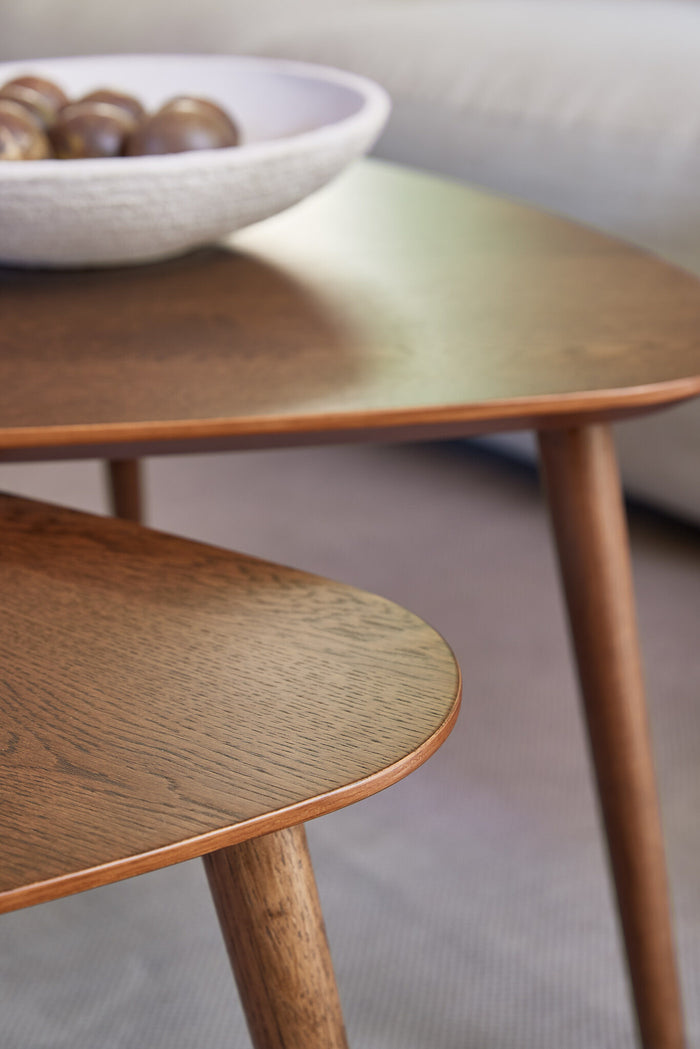 Giga Living - Salontafel Eikenhout Driehoek - Set van 2 - Donkerbruin