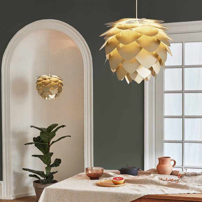 Umage Aluvia Medium hanglamp brushed brass - met koordset zwart - Ø 59