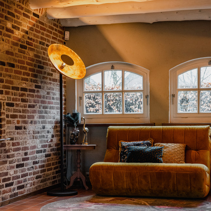 QAZQA Industriële vloerlamp zwart met gouden binnenkant 60 cm -