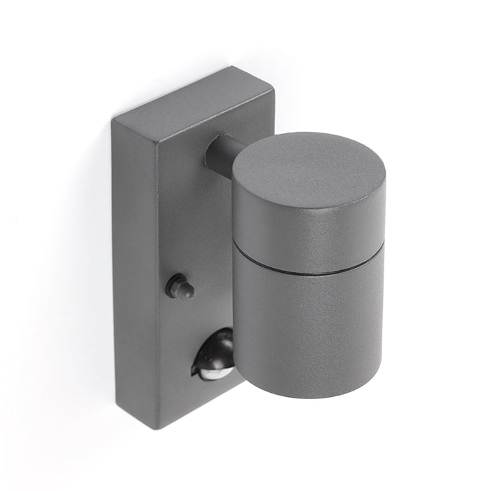 QAZQA Buitenwandlamp antraciet IP44 met bewegingssensor - Solo