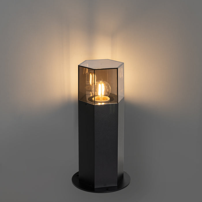 QAZQA Staande buitenlamp zwart met smoke kap zeshoek 30 cm - Denmark