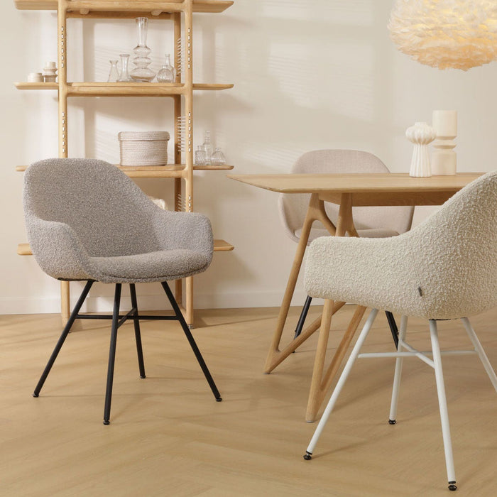 Nolon Noa-Mae Eetkamerstoel Bouclé Taupe - Armleuning - Witte Poten
