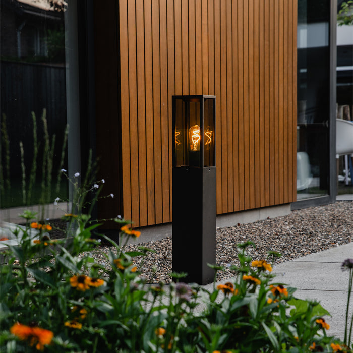 QAZQA Staande buitenlamp zwart met smoke 80 cm IP44 - Charlois