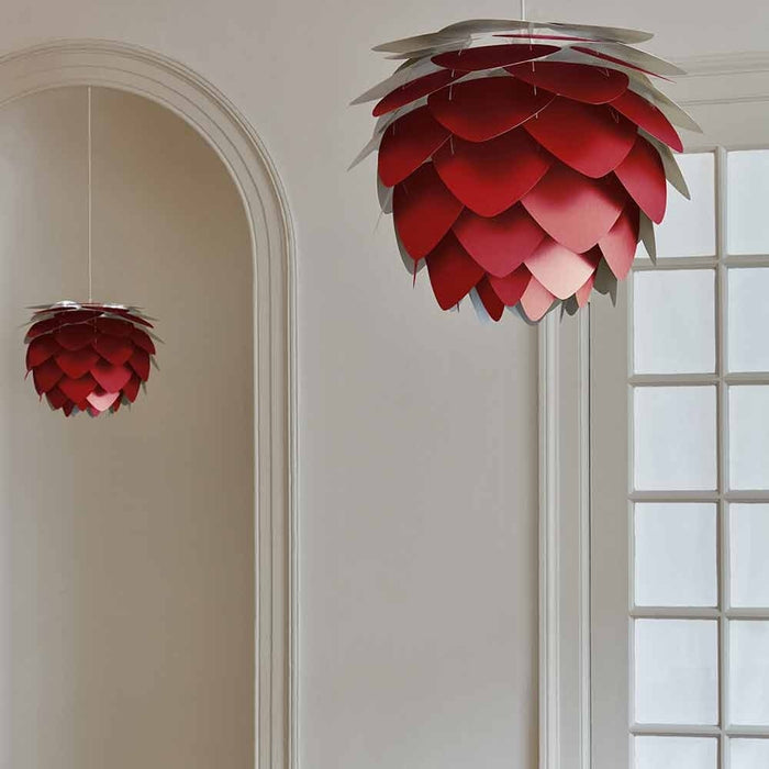 Umage Aluvia Mini hanglamp ruby red - met koordset wit - Ø 40 cm